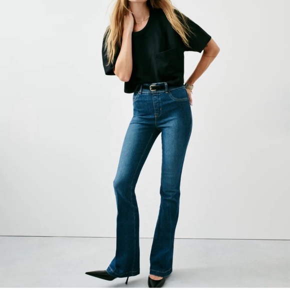 SPANX Denim - NWT SPANX everywear authentic blue pull on Flare Jeans size small